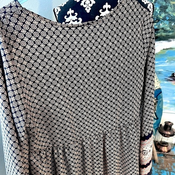 Peppermint USA Boho Bell Sleeve Mini Dress, Geometric Print Fall Beauty, Size S - Picture 8 of 12